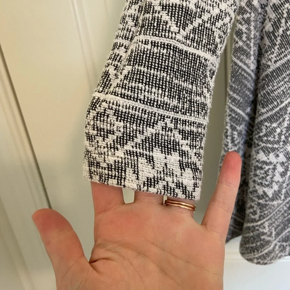 NWOT |‎ Children’s Place girl’s thick knit long sleeve dress — small